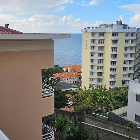 Atlantic Breeze - Free Parking Фуншал
