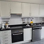 Atlantic Breeze - Free Parking דירה