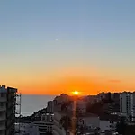 Atlantic Breeze - Free Parking