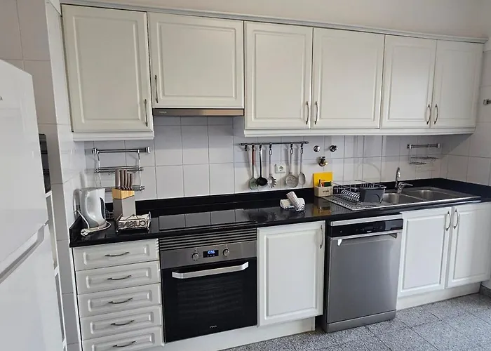 Atlantic Breeze - Free Parking Apartment