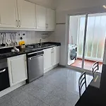 Atlantic Breeze - Free Parking Апартаменты *
