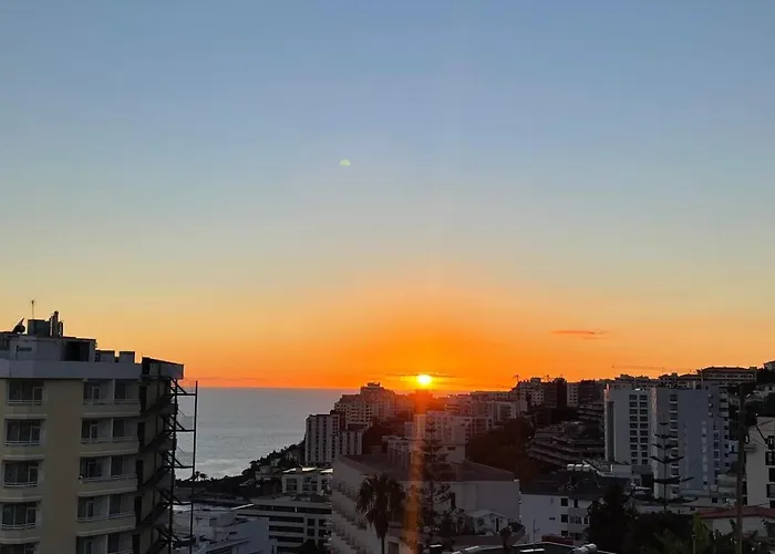 Atlantic Breeze - Free Parking